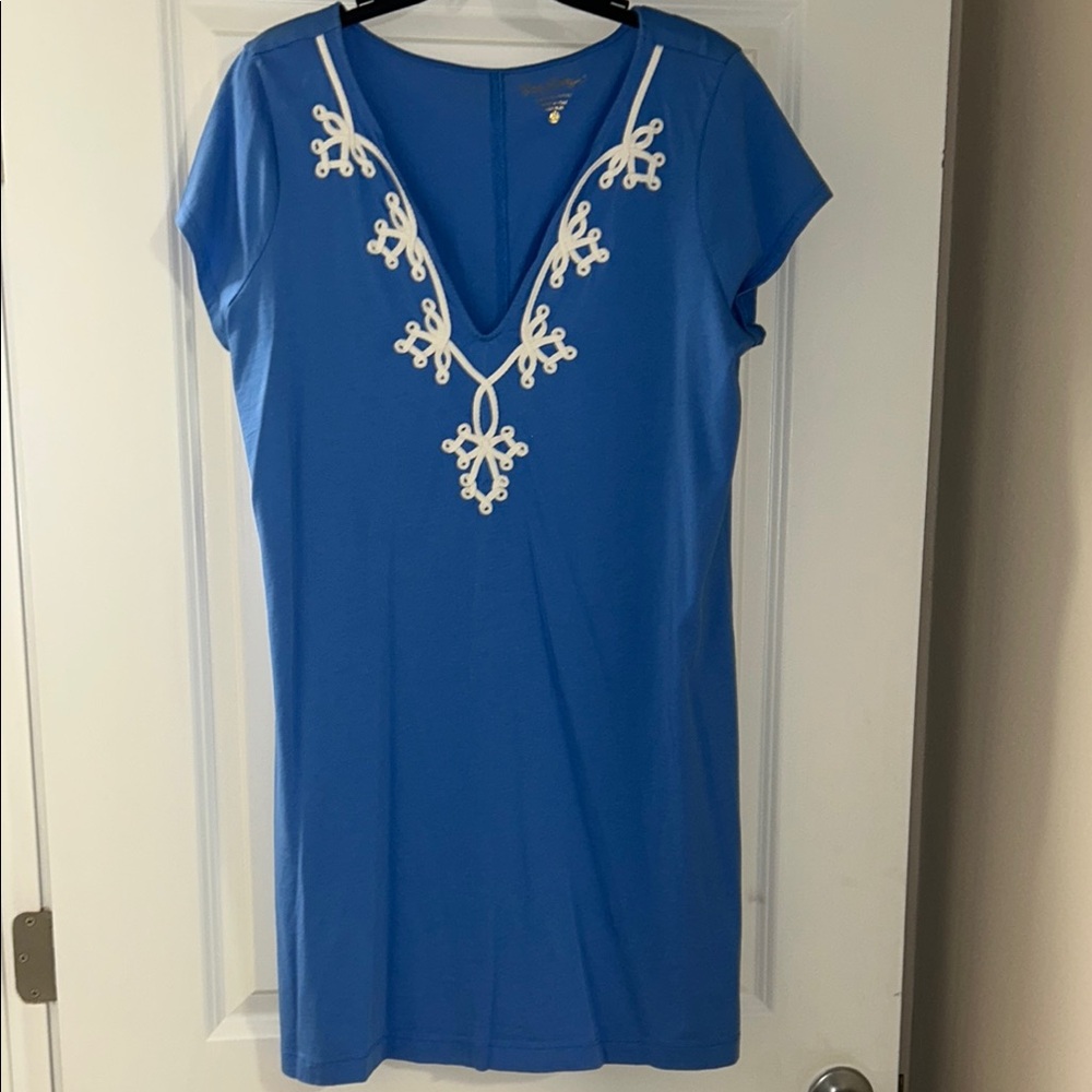 Lilly Pulitzer Blue Cap Sleeve Tunic with White Embroidery